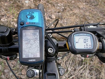 gps1.jpg (54464 bytes)