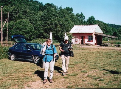 02-01.jpg (63282 bytes)